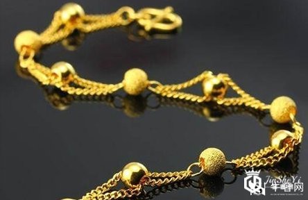 金至尊铂金手链戴久了会松吗