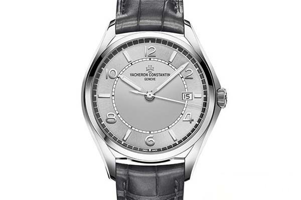 VACHERON Co<i></i>nSTANTIN 江诗丹顿FiftySix自动腕表