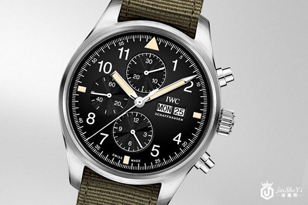 万国CEO的Instagram发布宣传新品Pilot复刻计时码表，效果惊人