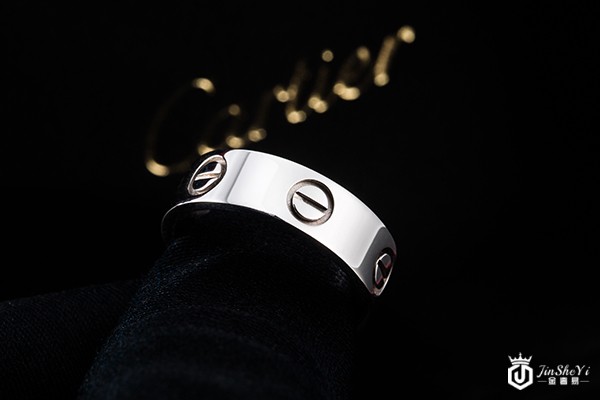 卡地亚戒指回收