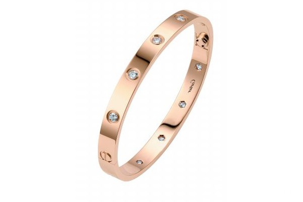 卡地亚love手镯多少钱能买到，回收一般是几折