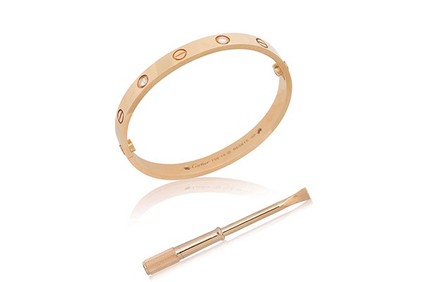 卡地亚love手镯多少钱能买到，回收一般是几折