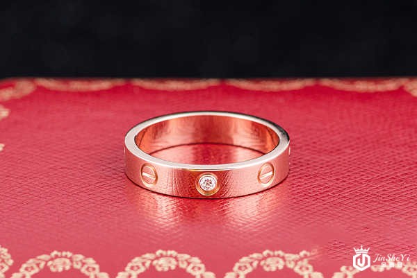 卡地亚戒指在哪能回收