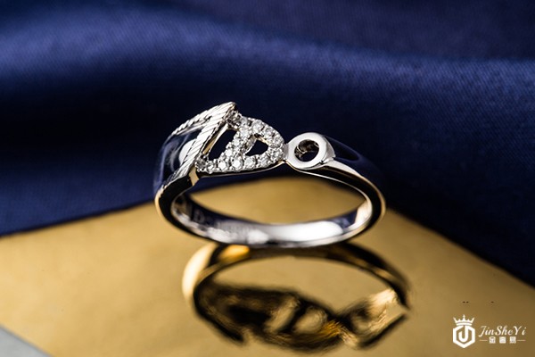 卡地亚钻戒回收什么价格 钻石回收