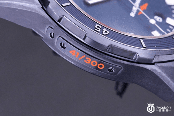 雅典潜水系系列手表回收什么价格，二手雅典潜水系系列手表几折回收？