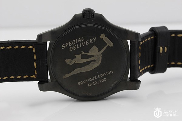 百年灵复仇者GMT系列手表回收什么价格，二手百年灵复仇者系列手表几折回收？