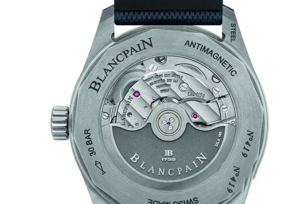 32s.jpg宝珀手表回收