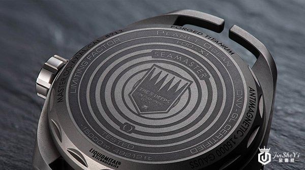 欧米茄海马Planet Ocean ULTRA DEEP手表