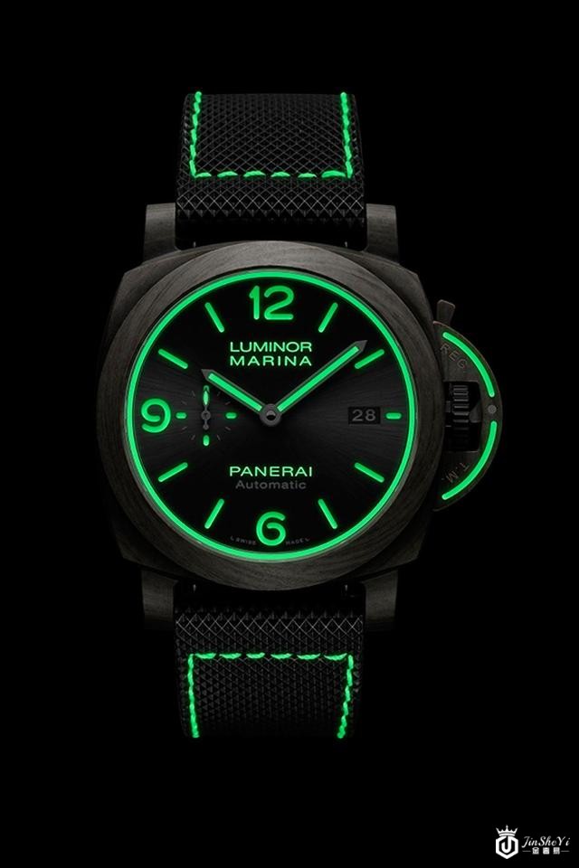 沛纳海（Panerai）通过70年保修和七​​枚非钢质表款庆祝70周年插图2
