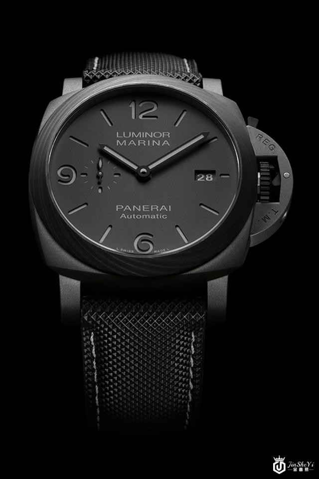 沛纳海（Panerai）通过70年保修和七​​枚非钢质表款庆祝70周年插图7