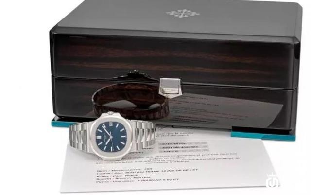 百达翡丽表王地位当前没有人能捍动，拍卖超公价3倍，274万成交插图1