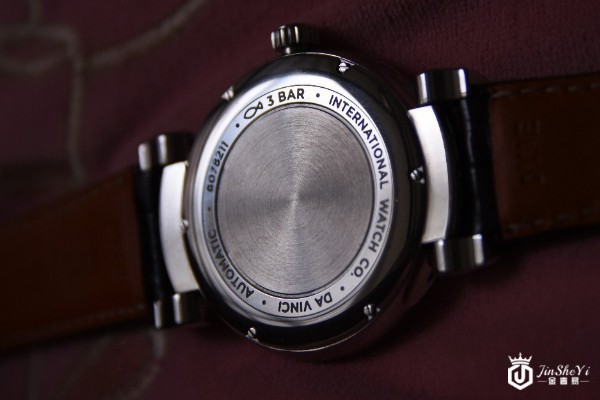 二手万国表达文西系列IW356601名表背面展示图