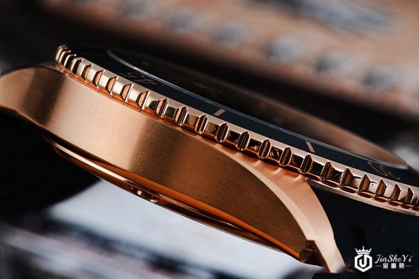 美度领航者系列潜水表细节图 美度领航者系列潜水表细节图