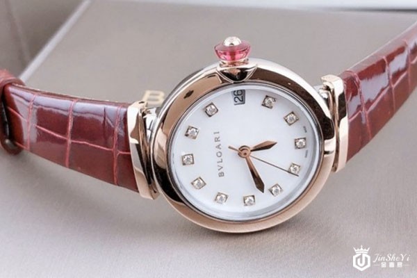 BVLGARI宝格丽LVCEA系列酒红色手表102639