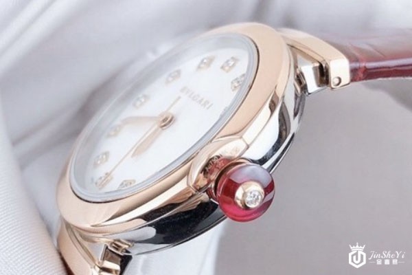 BVLGARI宝格丽LVCEA系列酒红色手表侧面