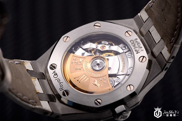 爱彼皇家橡树系列15451ST手表背面图