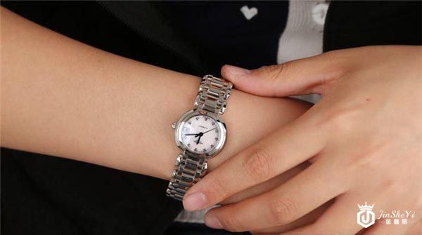 浪琴心月手表可以回收多少钱