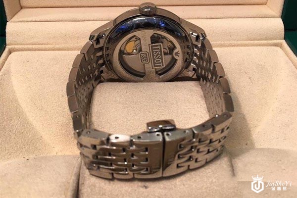 95新天梭力洛克系列T006.407.11.053.00腕表背面图