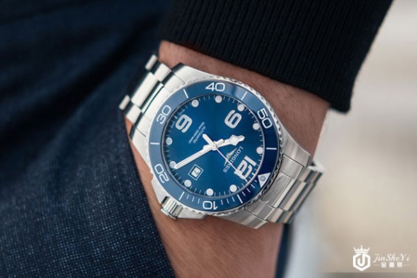 二手浪琴康卡斯系列手表的外观展示