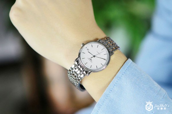 浪琴瑰丽二手表可以卖多少钱 回收价和什么有关
