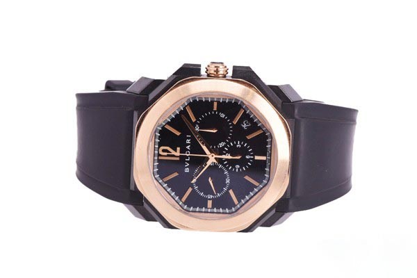 95新宝格丽OCTO系列102488腕表正面图