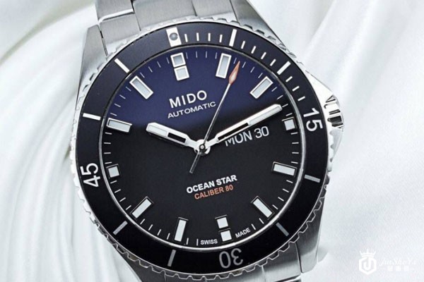 美度领航者自动机械表正面