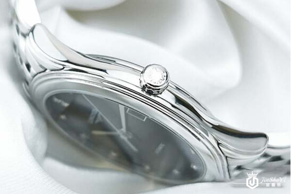 95新浪琴军旗L4.774.4.57.6腕表侧面图