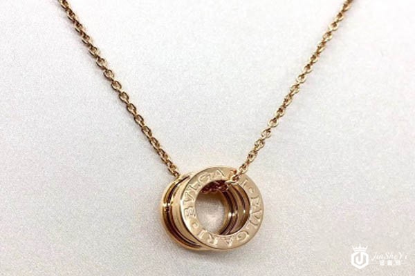 宝格丽玫瑰金弹簧项链展示图