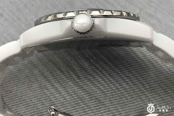 上图为二手香奈儿H5582手表的细节展示