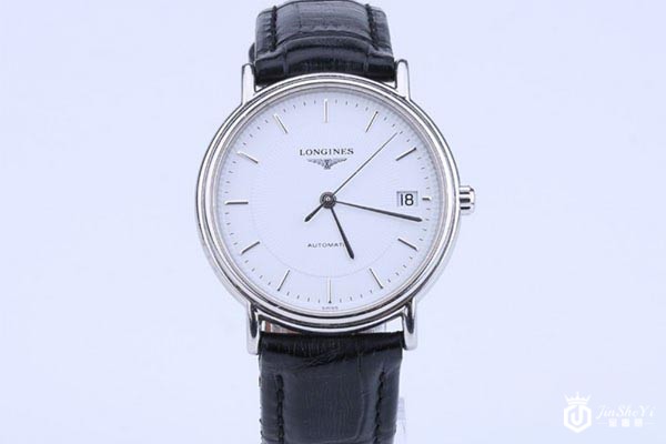 浪琴瑰丽系列L4.821.4.18.2腕表展示