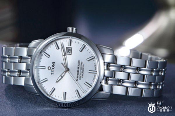 1万块的梅花手表回收多少钱