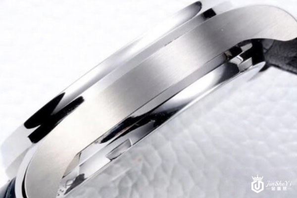 万国柏涛菲诺男士自动机械手表IW356501精钢表壳 万国柏涛菲诺男士自动机械手表IW356501精钢表壳