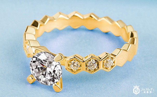 黄金回收价和售价差多少