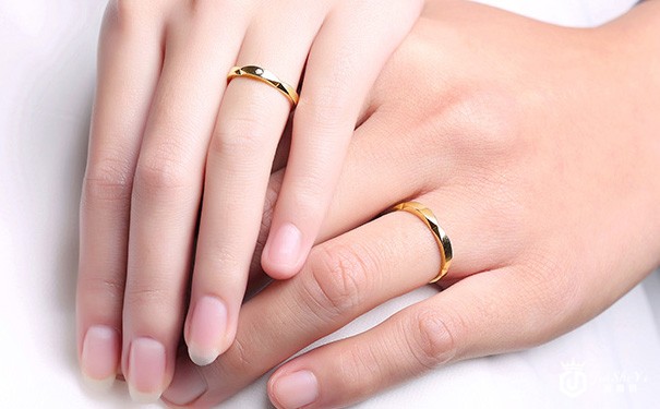 黄金回收999价格