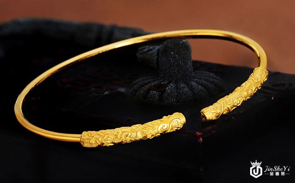 黄金戒指带钻怎么回收