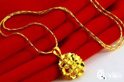 佩戴老庙黄金首饰后为何有暗亮之分