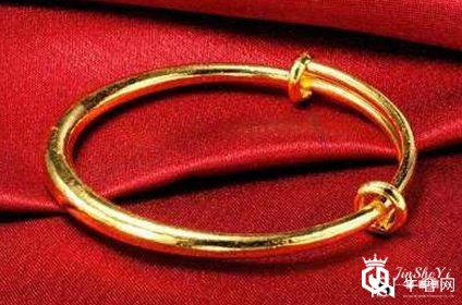 潮宏基金手镯能回收吗
