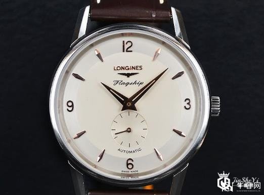 浪琴手表回收多少钱，浪琴手表以高贵优雅而闻名，它的广告语是：优雅态度，真我个性。拥有百余年历史的浪琴表，专注技术研究、精益求精，它不仅凭借其优雅的风格著称于世，而且更在运动计时领域有着不凡成就，时至今日，浪琴表已然成为精准的代名词。 尽量不要带手表去游泳或者洗衣服，一旦下雨或受潮，你不应该拉出表冠调整此时的手表，但马上擦干。由于冠头是比较突出的，尽量避免它被撞到。同时，要注意冠头和外壳之间的缝隙。如果是太小了，它会影响操作，如果过小，会影响防水性能和有碍观瞻。虽然手表是由那些不容易被磁化的材料，它在很大程度上受磁场旅行时受到影响。 只有适当的活动量，才能使其持续上条，在正常情况下，当佩戴者活动量小，手表可能慢行，这是正常的。建议消费者使用它的时候，第一次，以确保串正常运行转齿冠20-30次。此外，虽然手表是防震，但在外界的冲击力较强时易使摆轴尖或轮系轴颈折断，亦可使快慢针震动影响走时。 浪琴手表回收多少钱，金奢易网从事名表回收多年，对于名表的回收更是有一套专业的交易流程。金奢易网在全国拥有百位鉴定师，精确计量、精准估价，24小时在线免费估价。在店里回收也能让顾客更加放心。