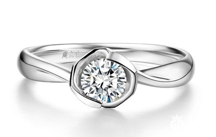 周大生钻戒回收