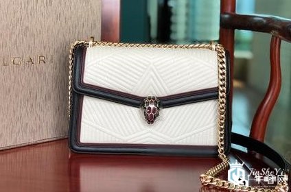 宝格丽拼色条纹包包回收一般几折