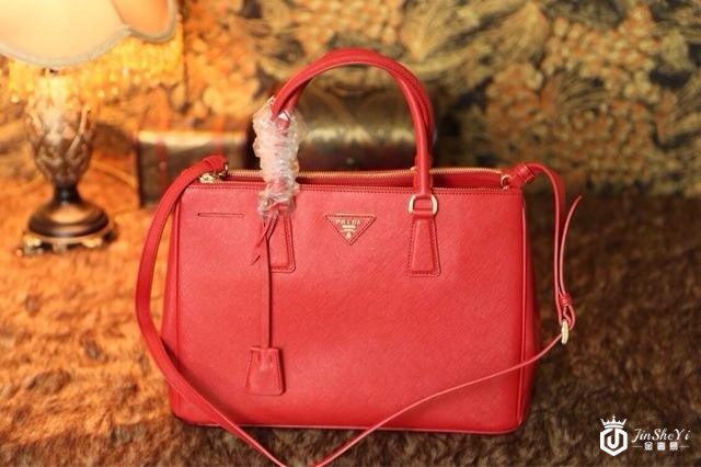 普拉达杀手包回收