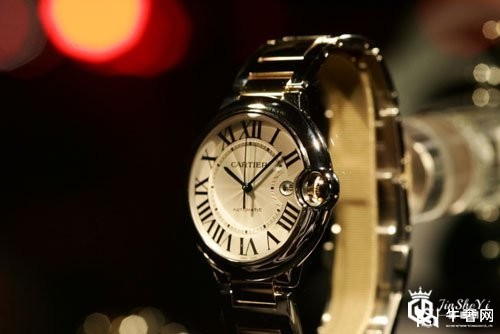 深圳回收卡地亚手表