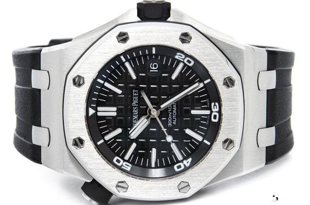 爱彼皇家橡木离岸系列手表回收