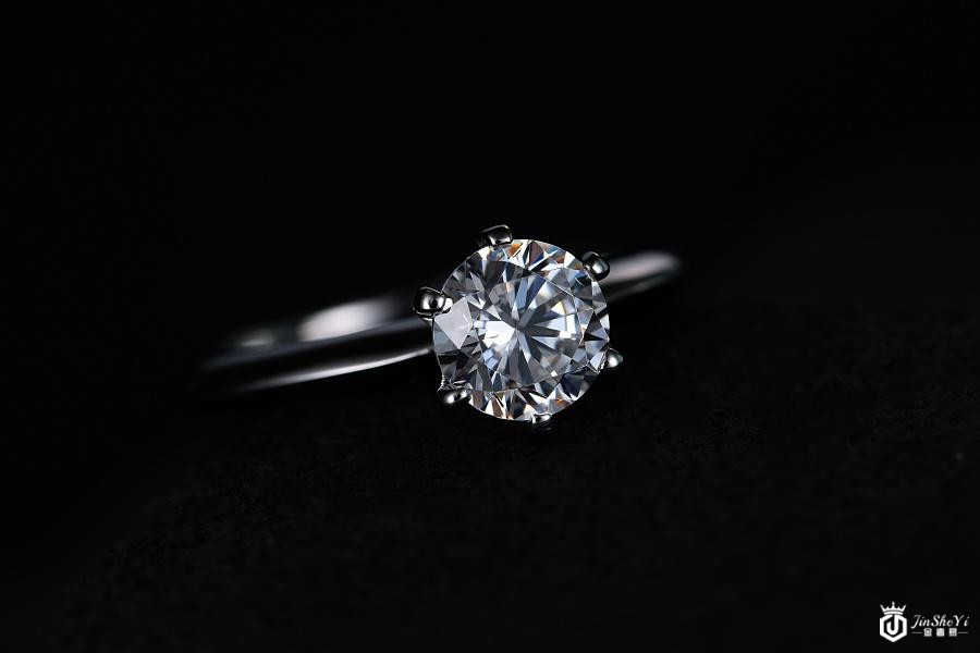 一克拉多的钻戒回收