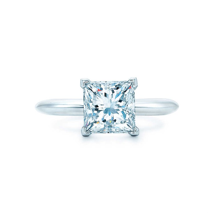 英皇珠宝两克拉钻戒回收