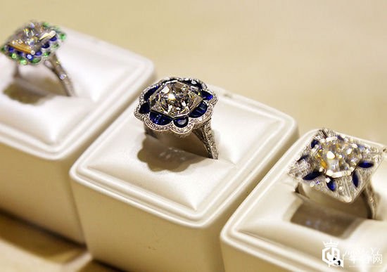 钻石戒指回收价钱