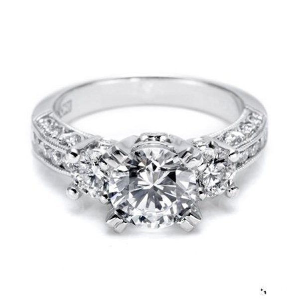 老凤祥专柜回收钻戒