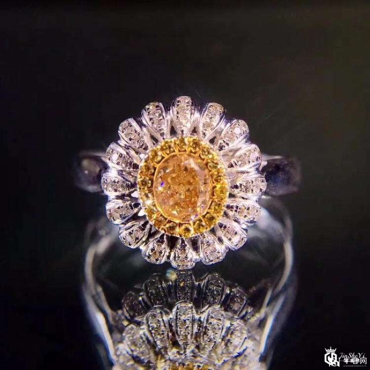 回收粉红色钻石戒指