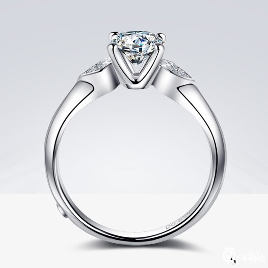 周生生钻石戒指0.51克拉回收