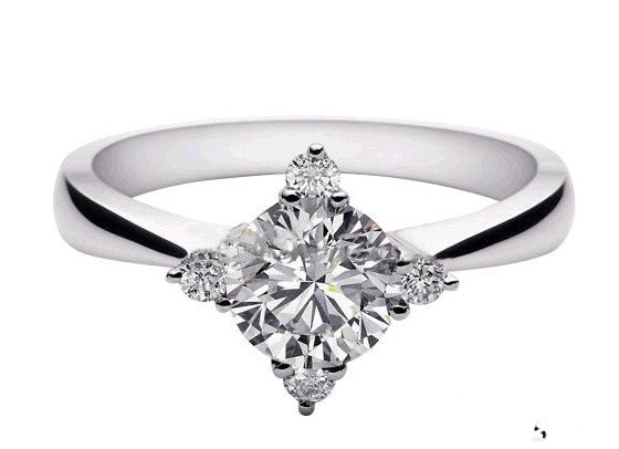 周生生钻石回收吗，钻石回收多少钱一克拉